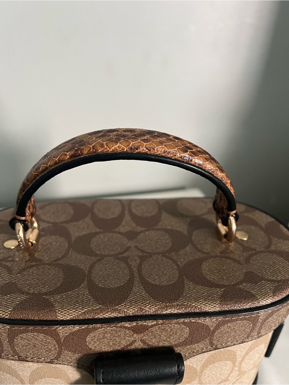 Coach Georgie Gem Crossbody
In Blocked Signature Canvas With  Wallet - Picture 9 of 12